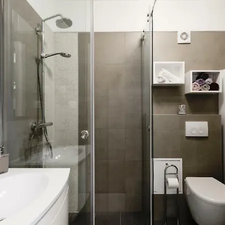 Donatus - Modern Near The Bridge/centre Apartman