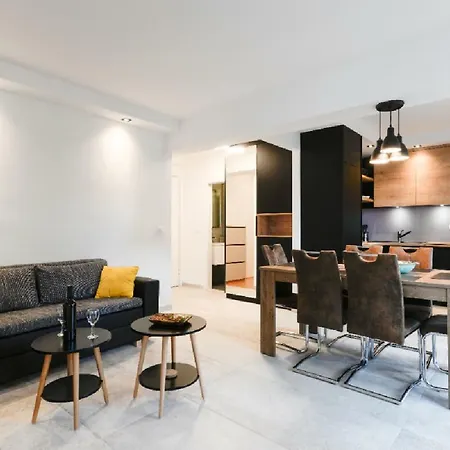 Apartman Donatus - Modern Near The Bridge/centre *